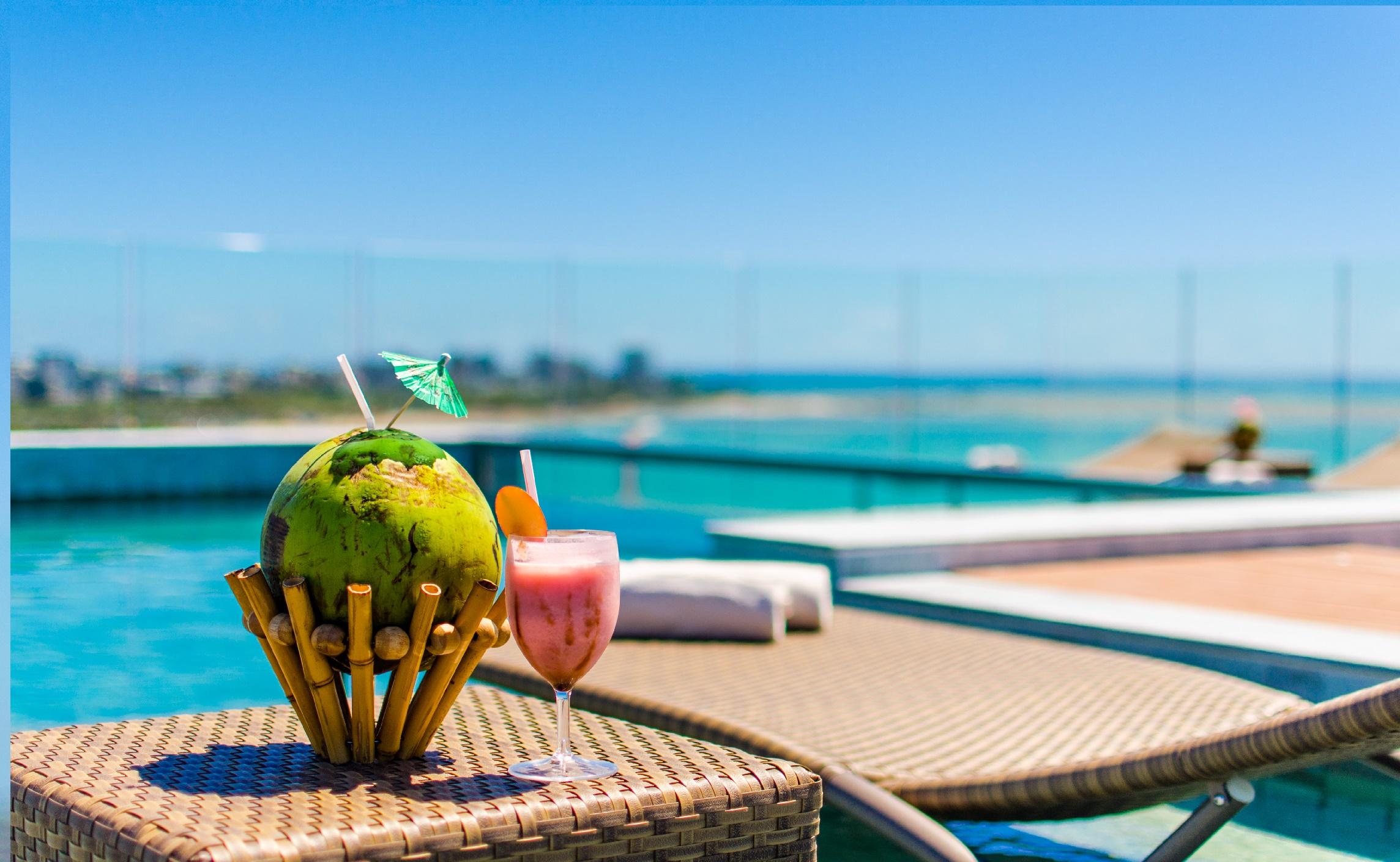 Meridiano Hotel Maceio  Ngoại thất bức ảnh A coconut drink