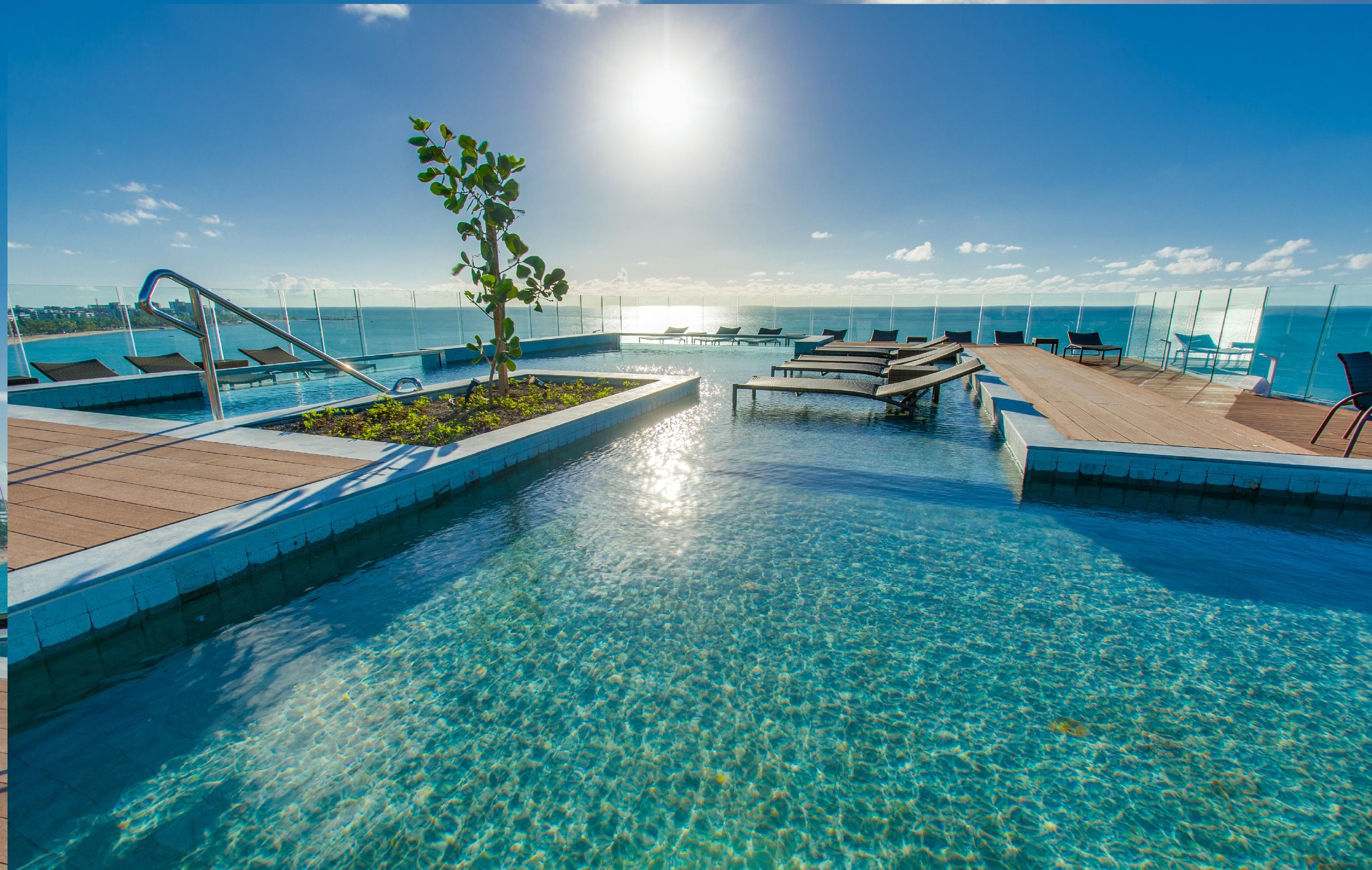 Meridiano Hotel Maceio  Ngoại thất bức ảnh Infinity pool at the rooftop of the hotel