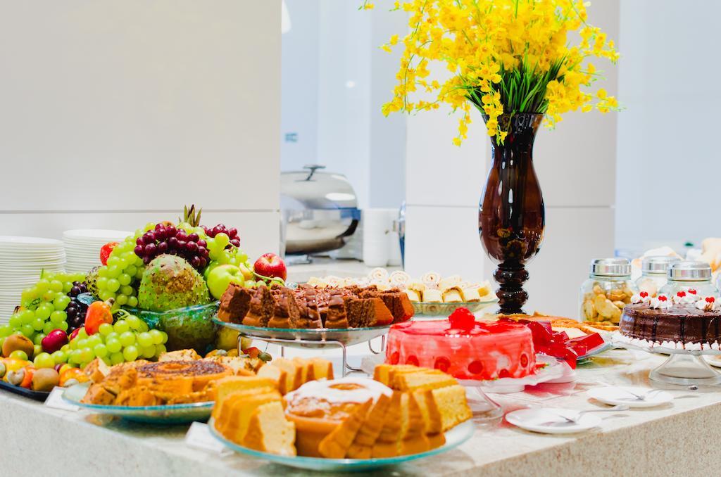 Meridiano Hotel Maceio  Ngoại thất bức ảnh A buffet